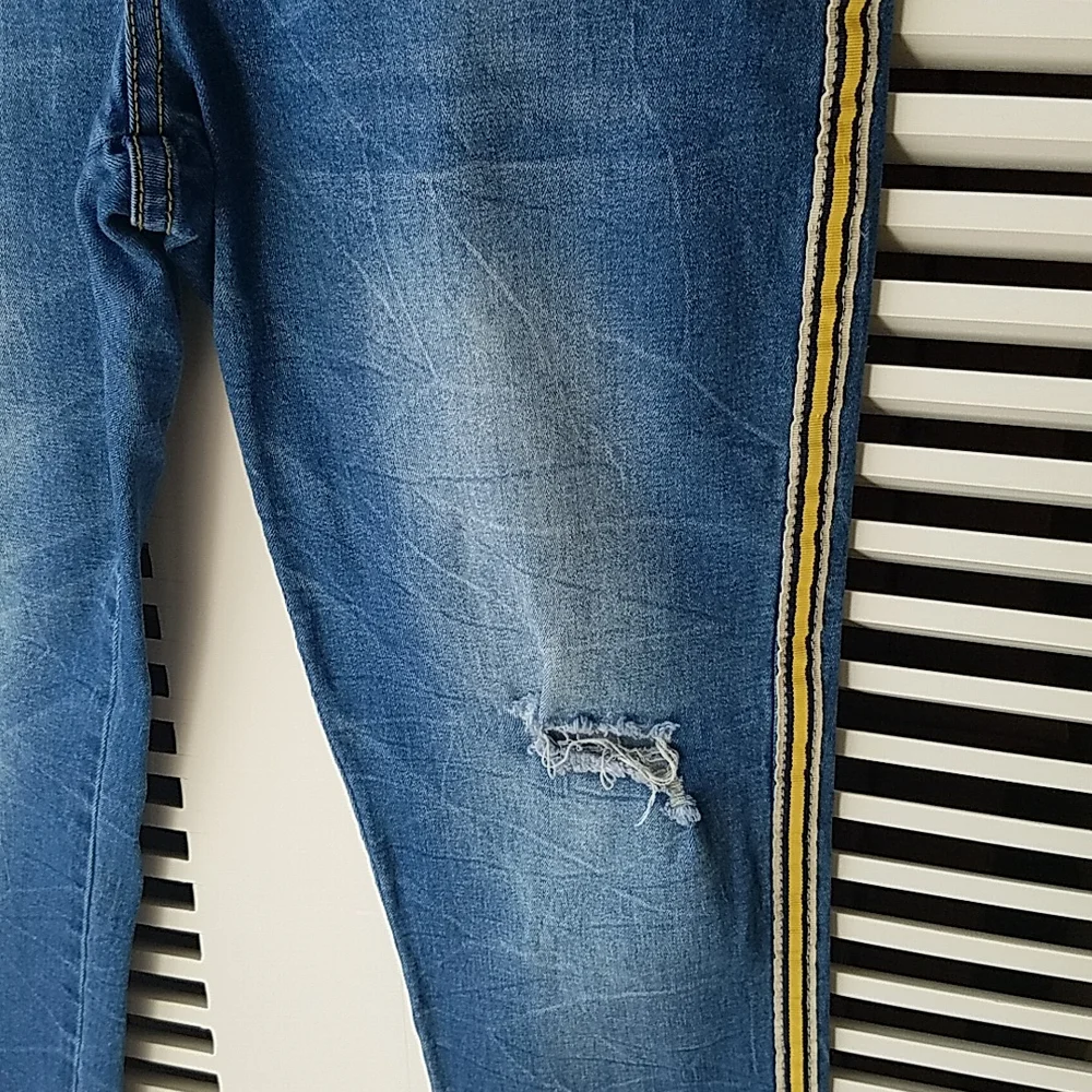 Jeans - Picture 6 of 7